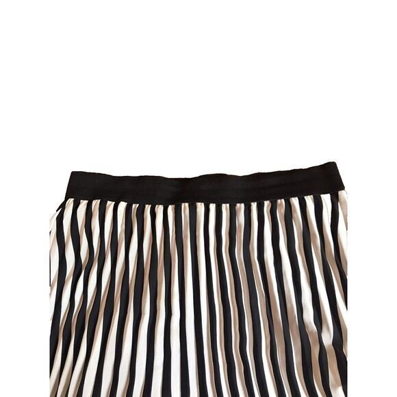 Vintag Lavish Woman's Striped Vertical Pleated Black and White Midi Skirt Size L - Picture 4 of 7